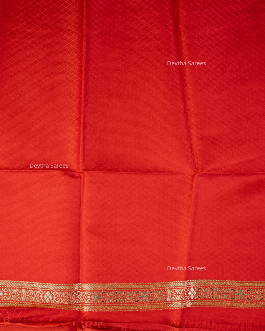 Red Premium Banarasi Katan Brocade Silk Saree (D2)