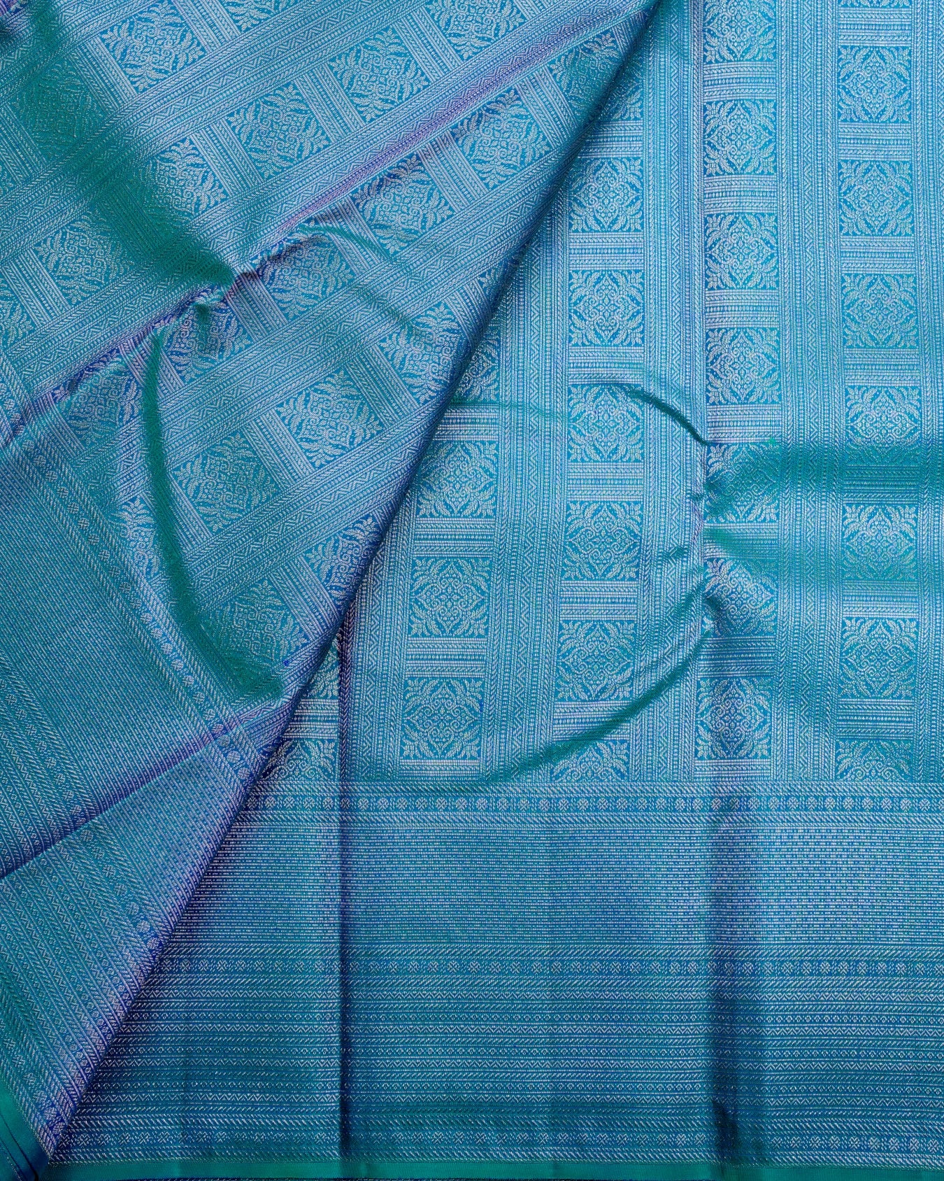 Pure Handloom Kanchipuram Silk Saree with Traditional Motif Block Brocade