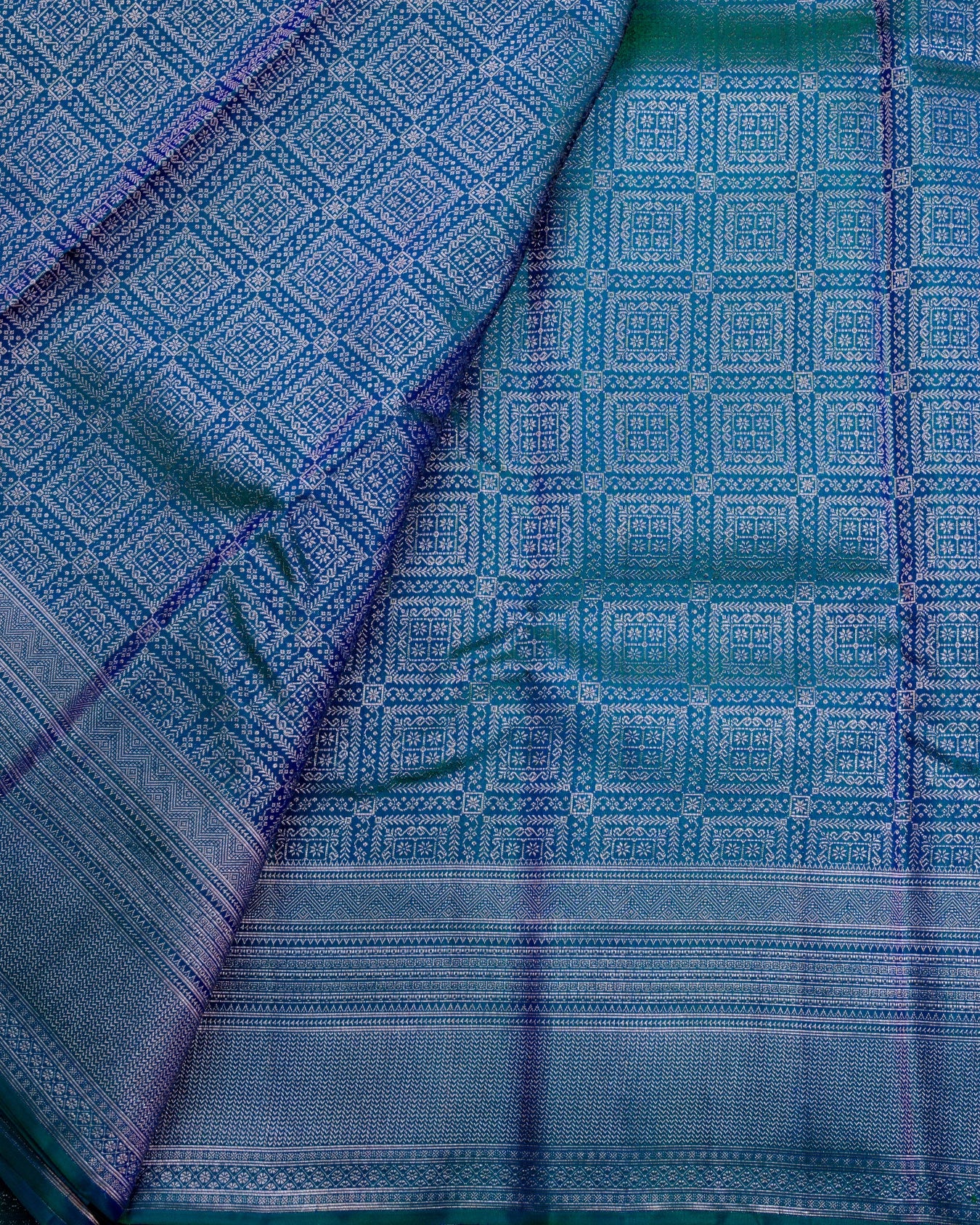 Pure Handloom Kanchipuram Silk Saree with Traditional Stone Block Brocade