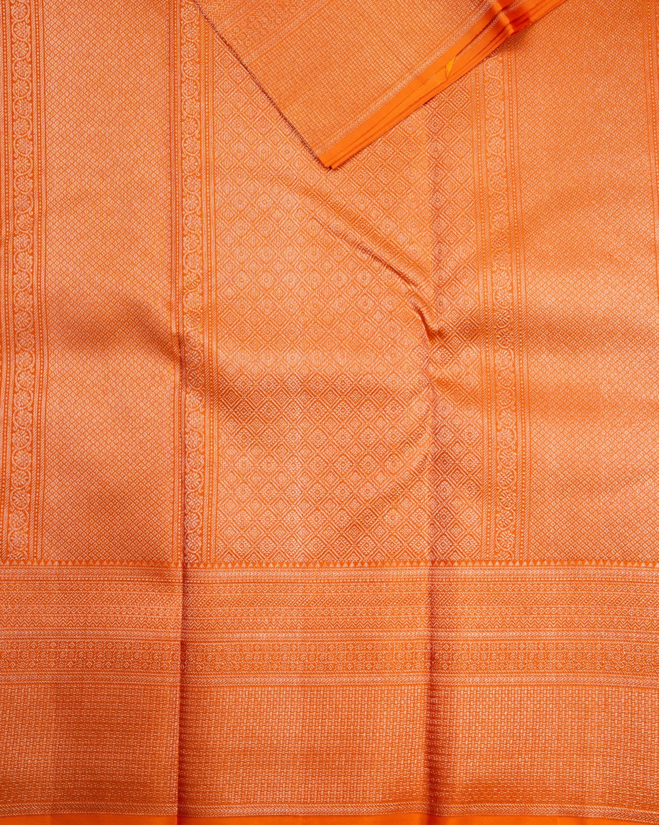 Pure Handloom Kanchipuram Silk Saree with Traditional Vine Bloom Brocade