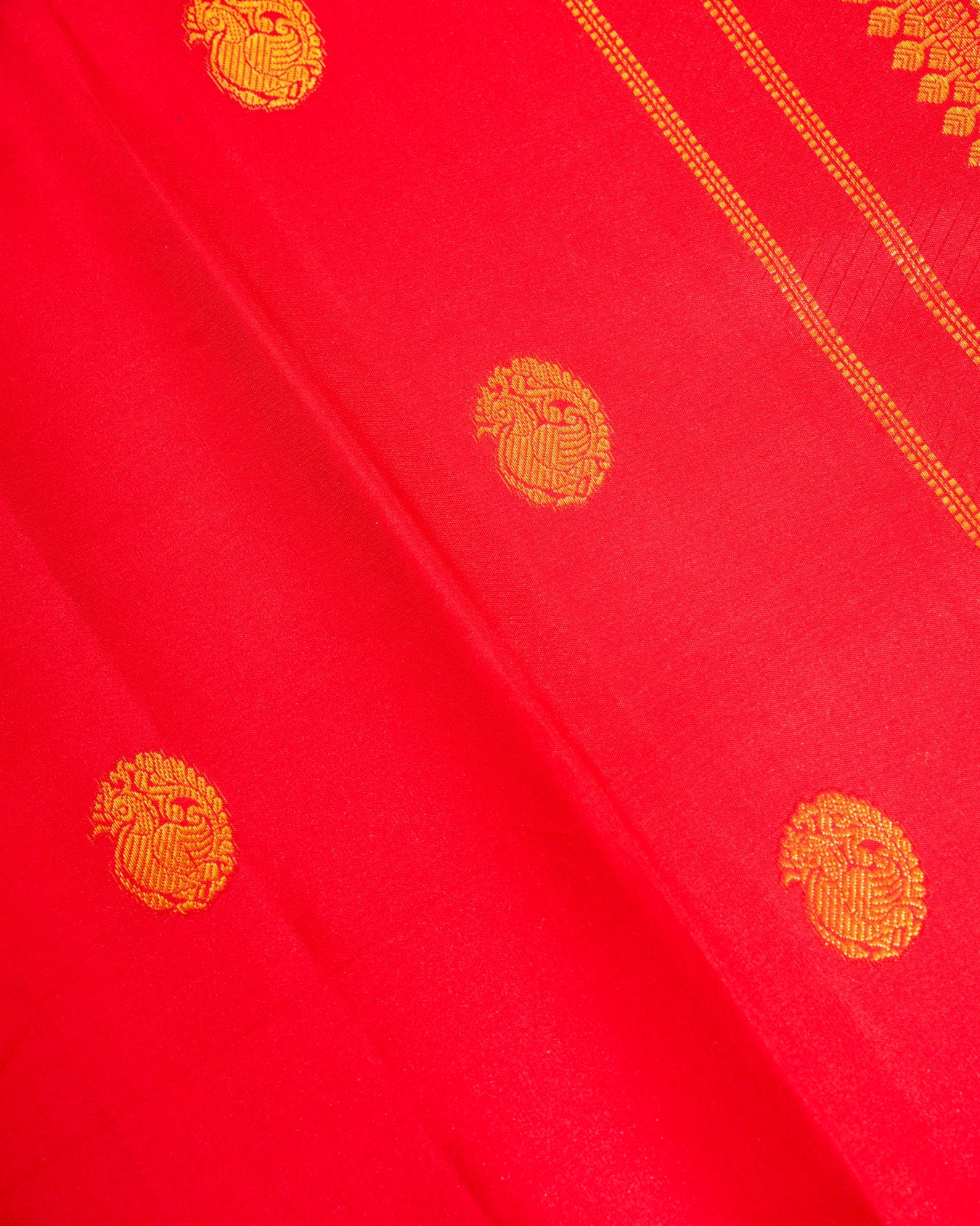 Pure Handloom Kanchipuram Silk Saree with Peacock Buttas and Turning Border
