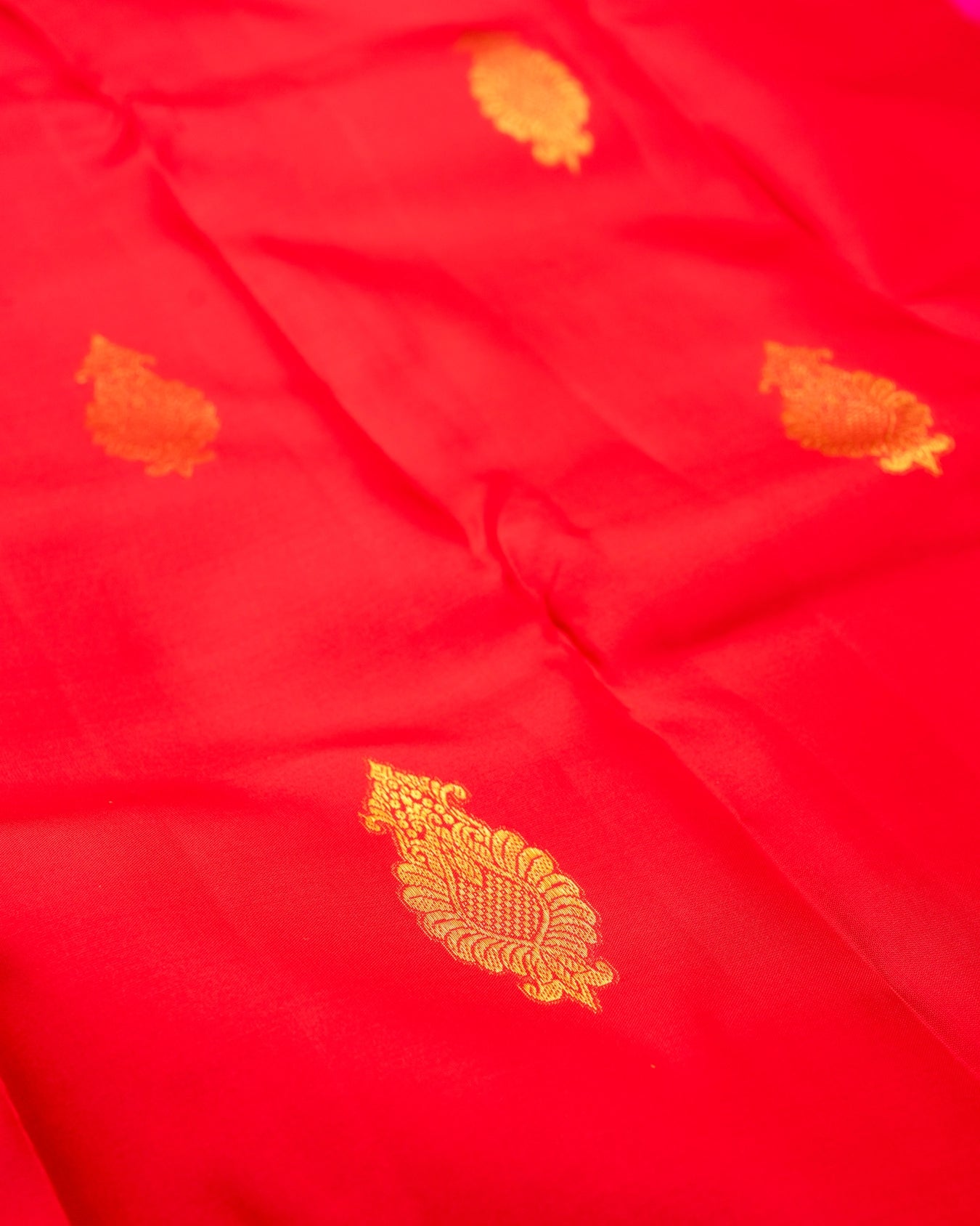 Pure Handloom Kanchipuram Silk Saree with Traditional Temple Buttas