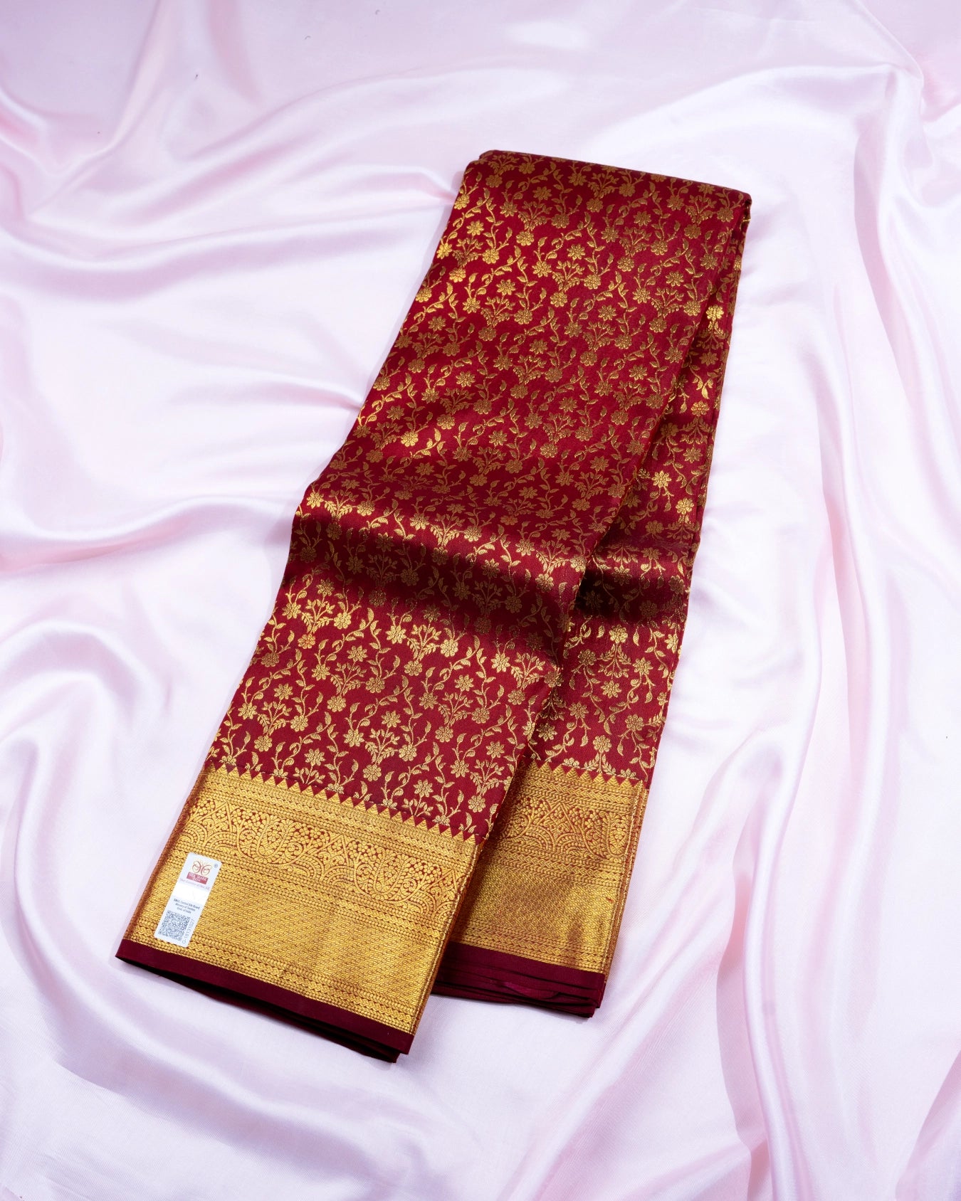 Pure Handloom Kanchipuram Silk Saree with Classic Floral Pattern