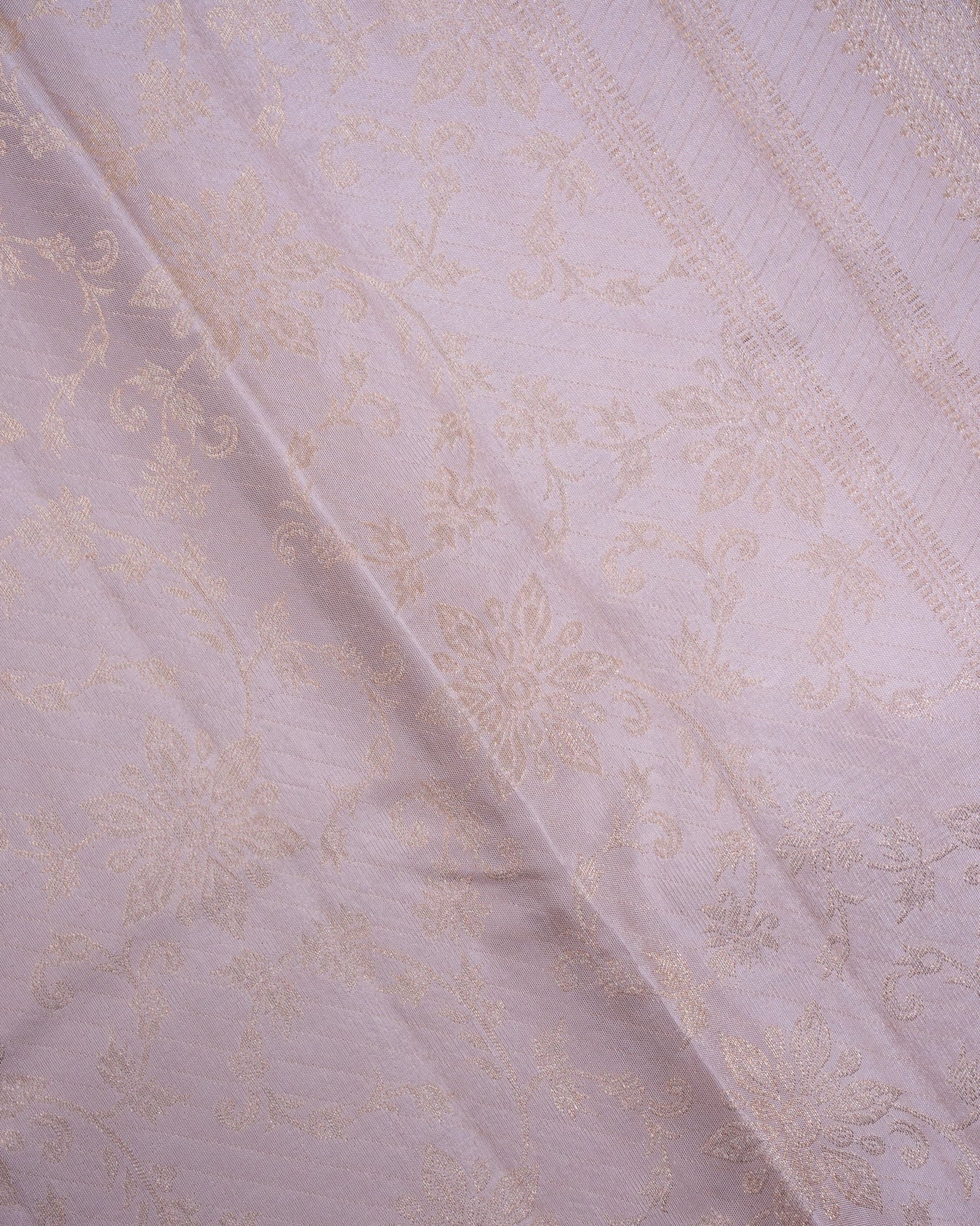 Pure Handloom Kanchipuram Silk Saree with Traditional Floral Pattern