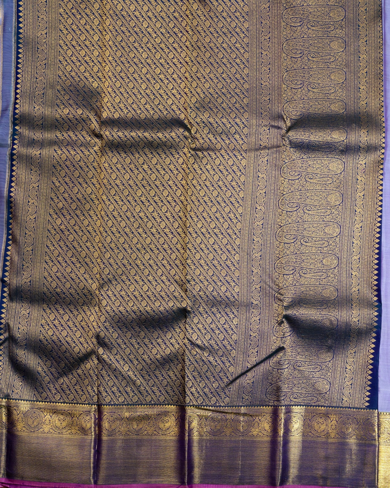 Pure Handloom Kanchipuram Silk Saree with Traditional Tree Leaves Pattern