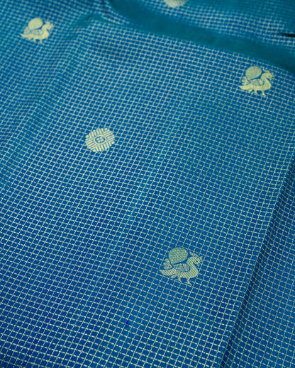 Pure Handloom Kanchipuram Silk Saree with Traditional Check with Buttas