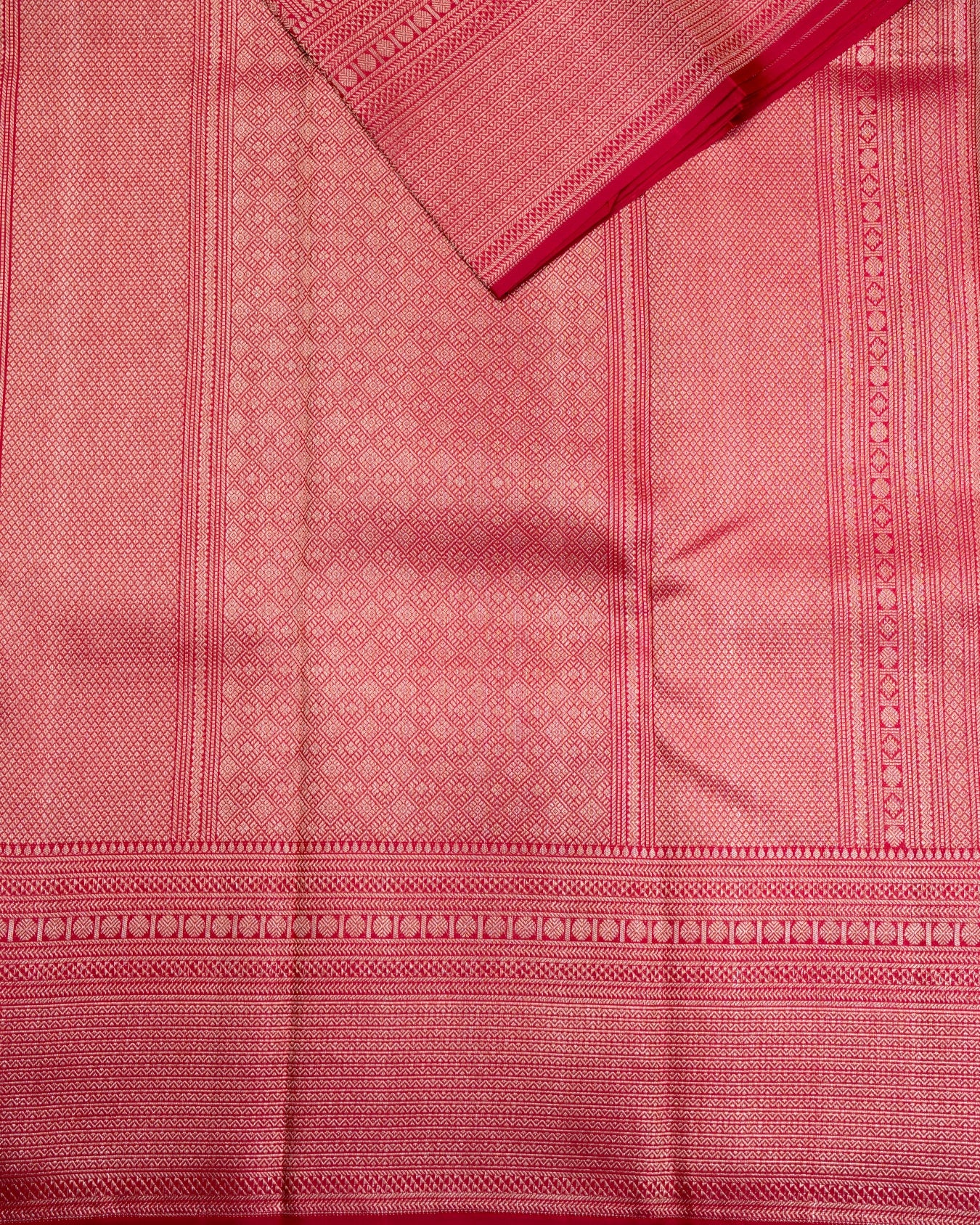 Pure Handloom Kanchipuram Silk Saree with Traditional Floral Jaal Brocade