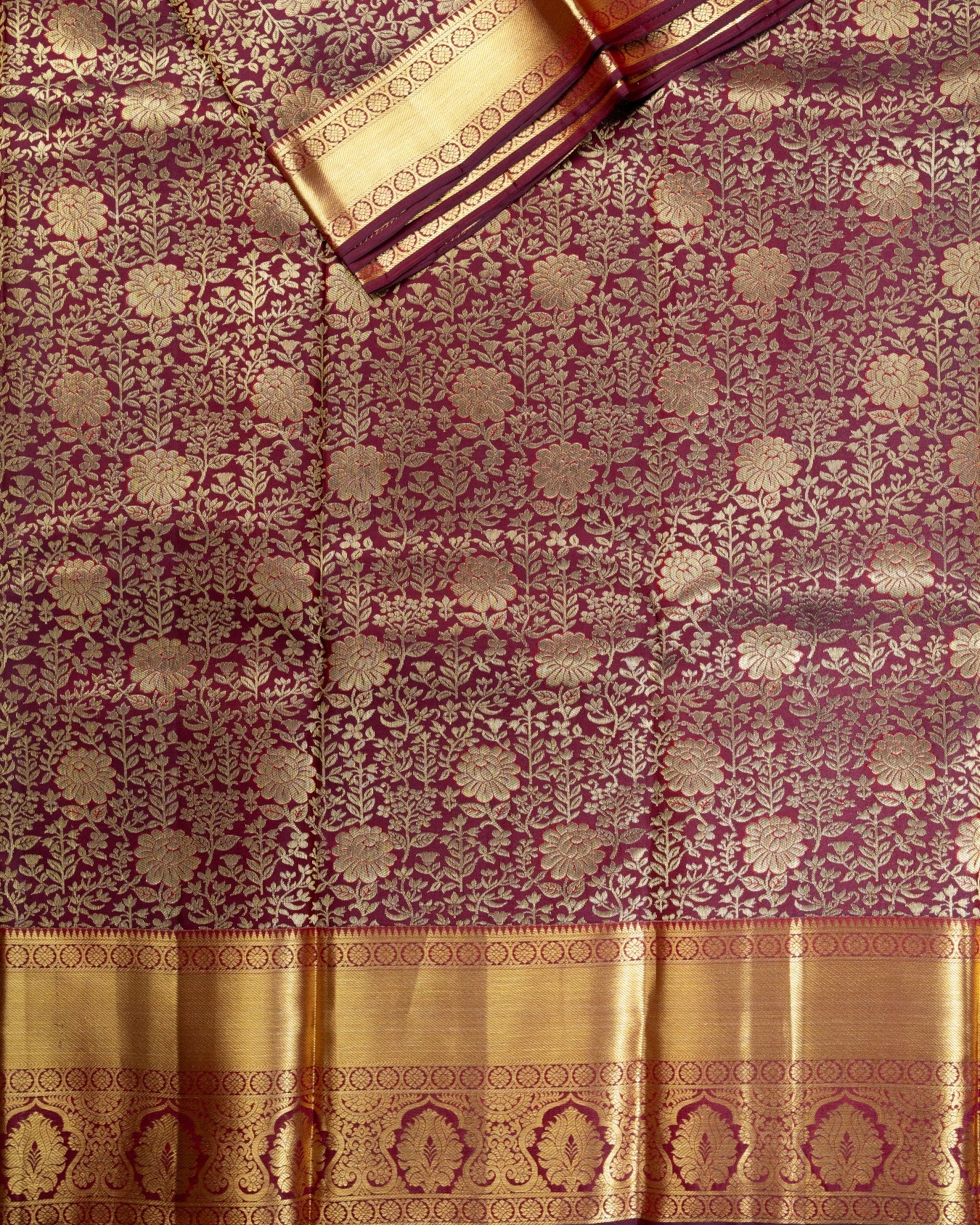 Pure Handloom Kanchipuram Silk Saree with Big Flower Brocade