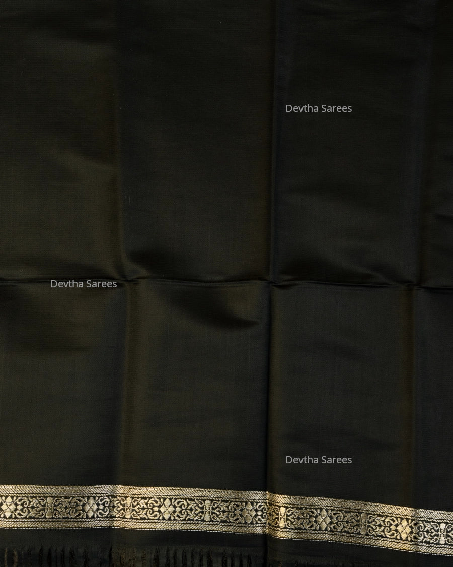 Black Premium Banarasi Katan Brocade Silk Saree (D9)