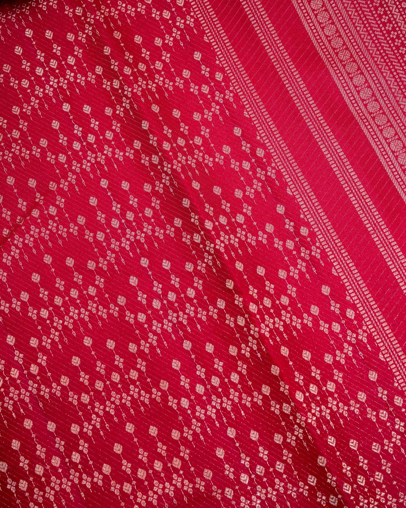 Pure Handloom Kanchipuram Silk Saree with Traditional Floral Buds Brocade