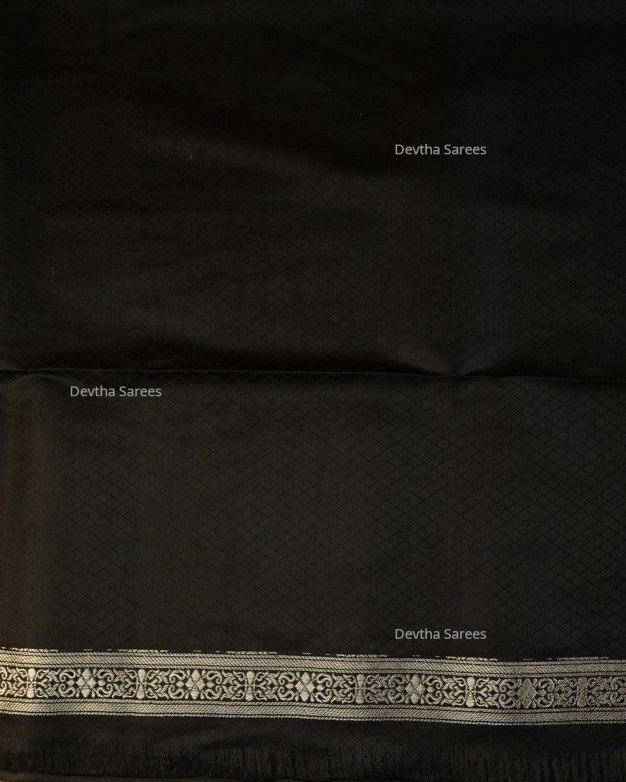 Black Premium Banarasi Katan Brocade Silk Saree (D16)