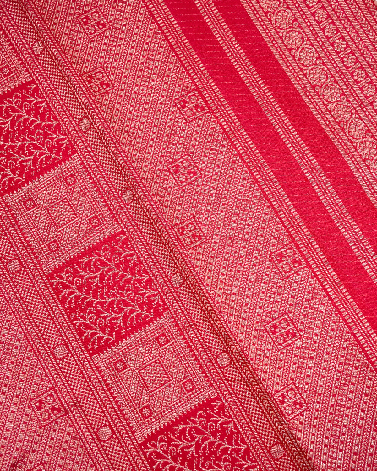 Pure Handloom Kanchipuram Silk Saree with Traditional Temple Block Brocade