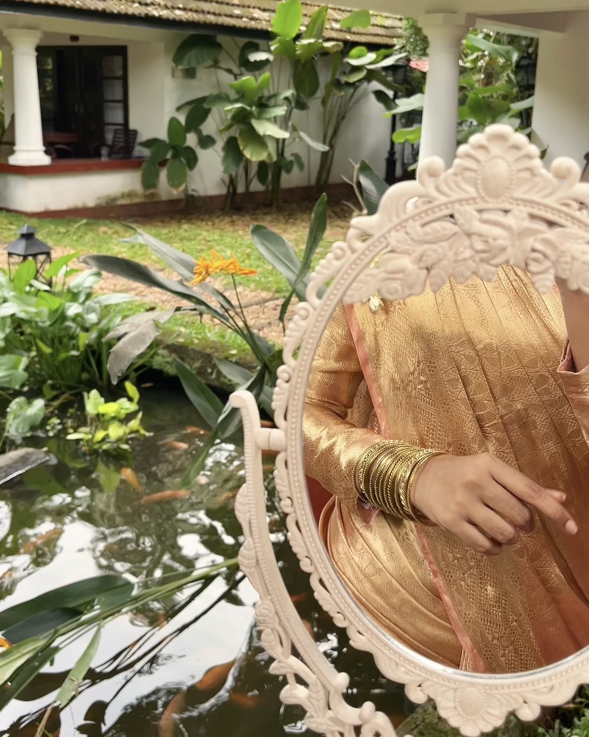 Liquid Gold - Pastel Peach Handwoven Pure Mulberry Brocade Silk Saree