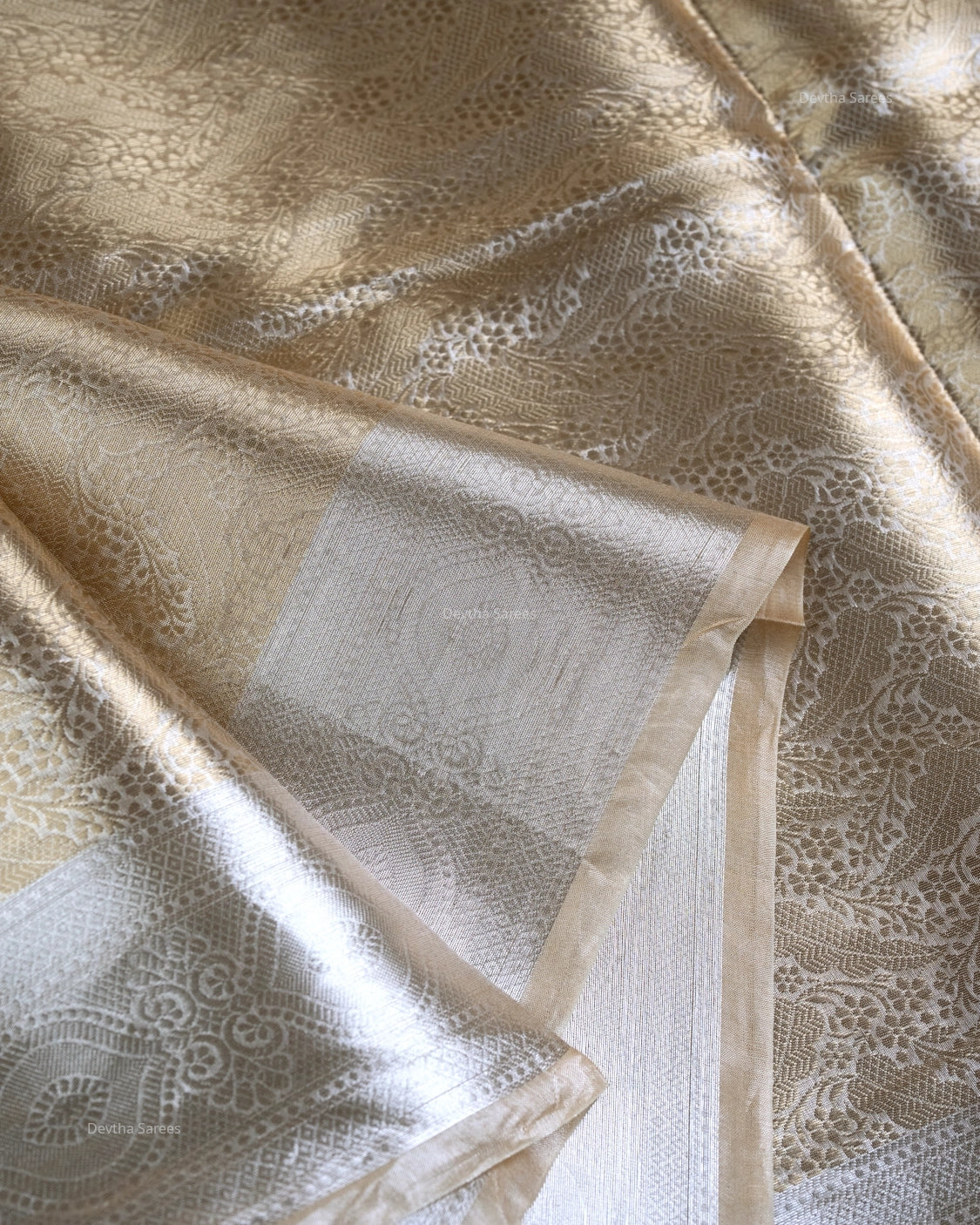 Liquid Gold - Irish Cream Color Handwoven Pure Mulberry Brocade Silk Saree