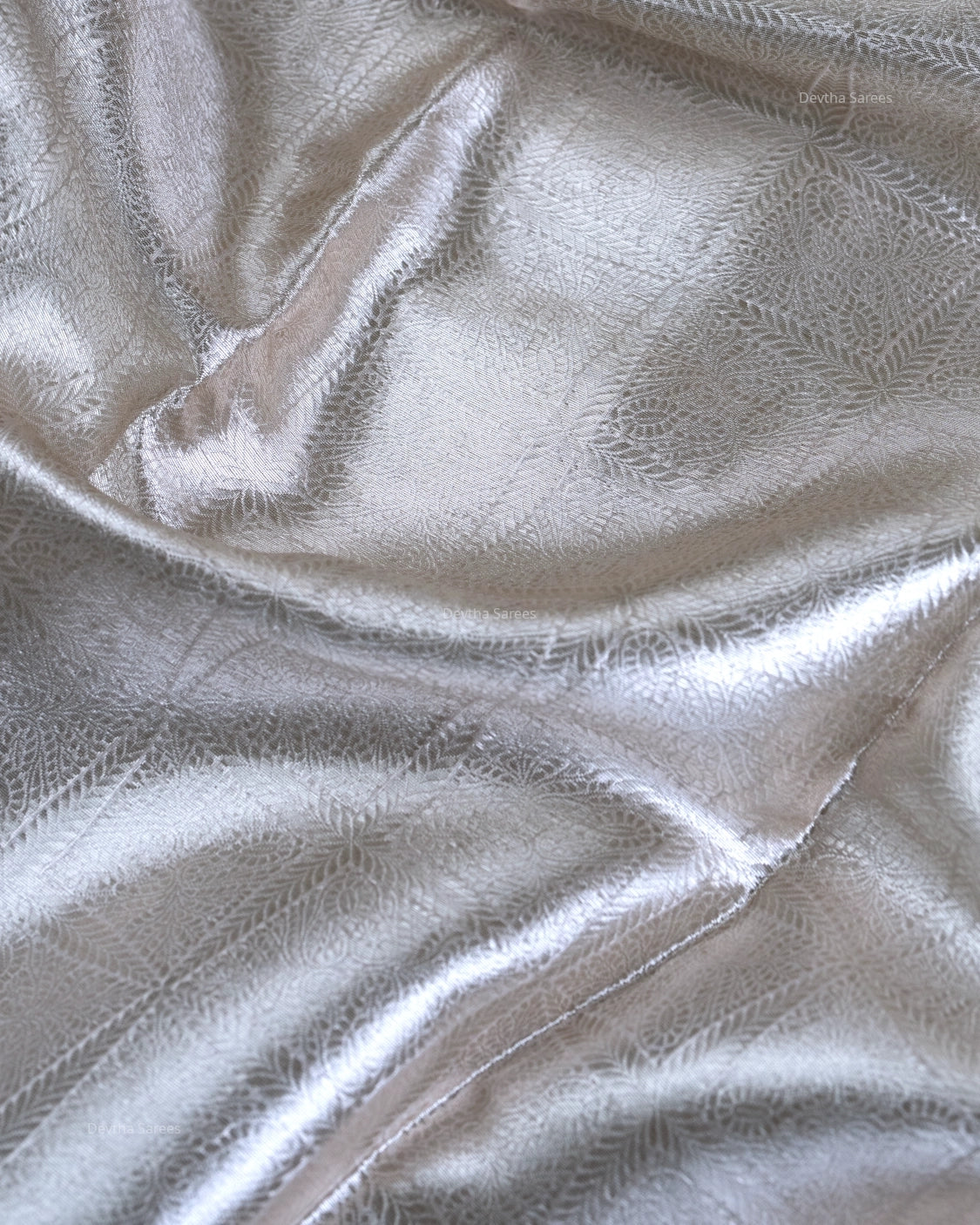 Liquid Gold - Silver Color Handwoven Pure Mulberry Brocade Silk Saree