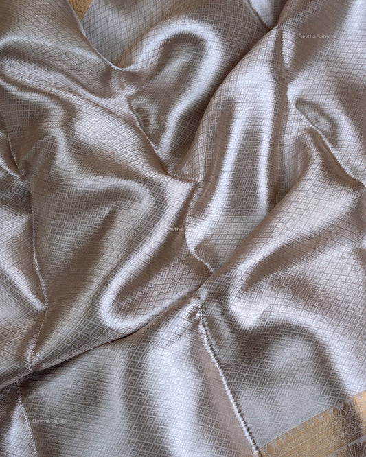 Liquid Gold - Blush Pink Handwoven Pure Mulberry Brocade Silk Saree