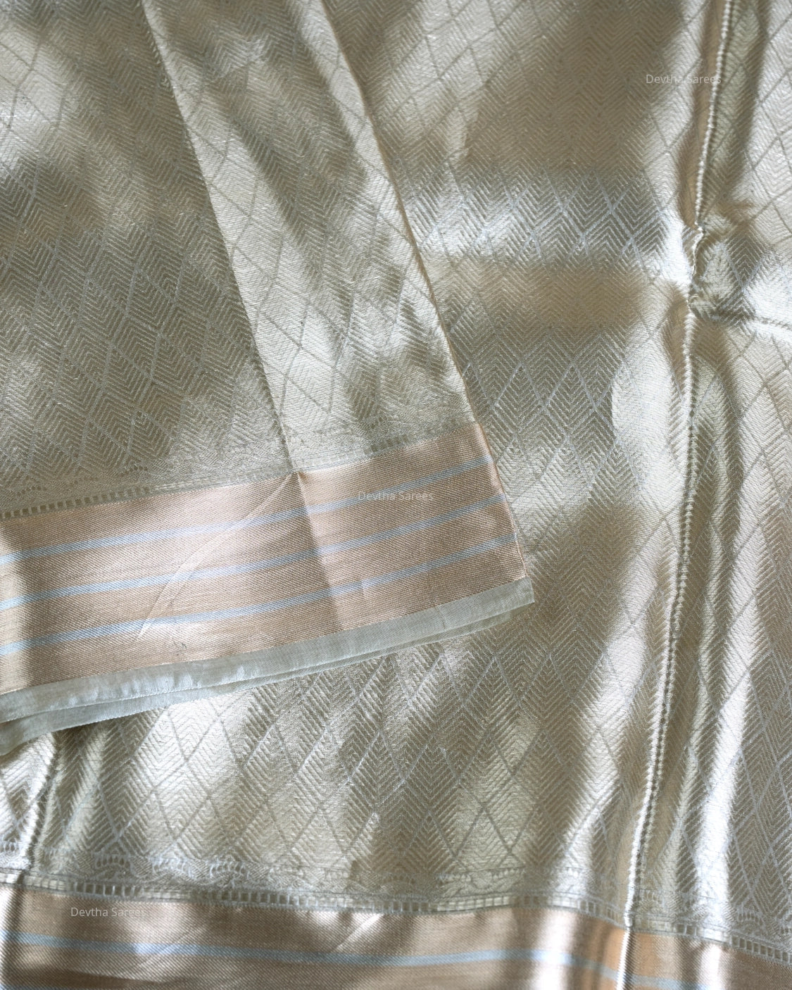 Liquid Gold - Silver Color Handwoven Pure Mulberry Brocade Silk Saree