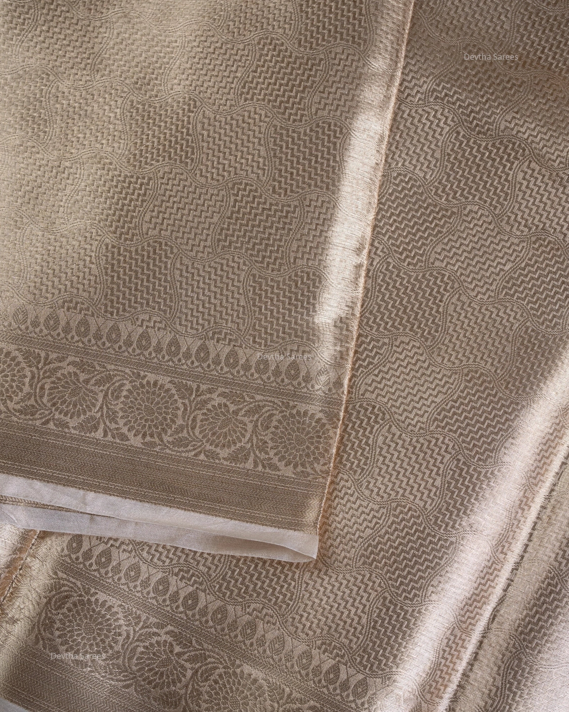 Liquid Gold - Chilly White Handwoven Pure Mulberry Brocade Silk Saree