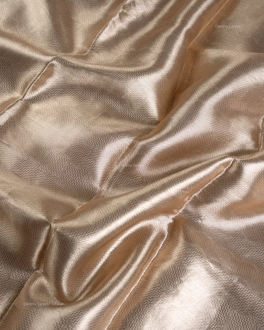 Liquid Gold - Chilly White Handwoven Pure Mulberry Brocade Silk Saree